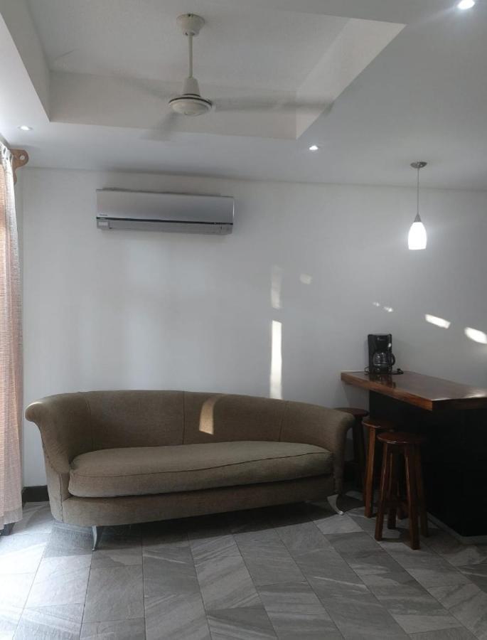 Pura Vida Apartments 奎波斯城 外观 照片